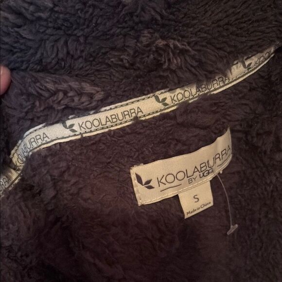 UGG Koolaburra Cozy slate blue vest - Picture 7 of 11